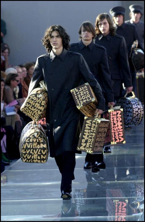 cole sprouse louis vuitton|stephen sprouse Louis Vuitton.